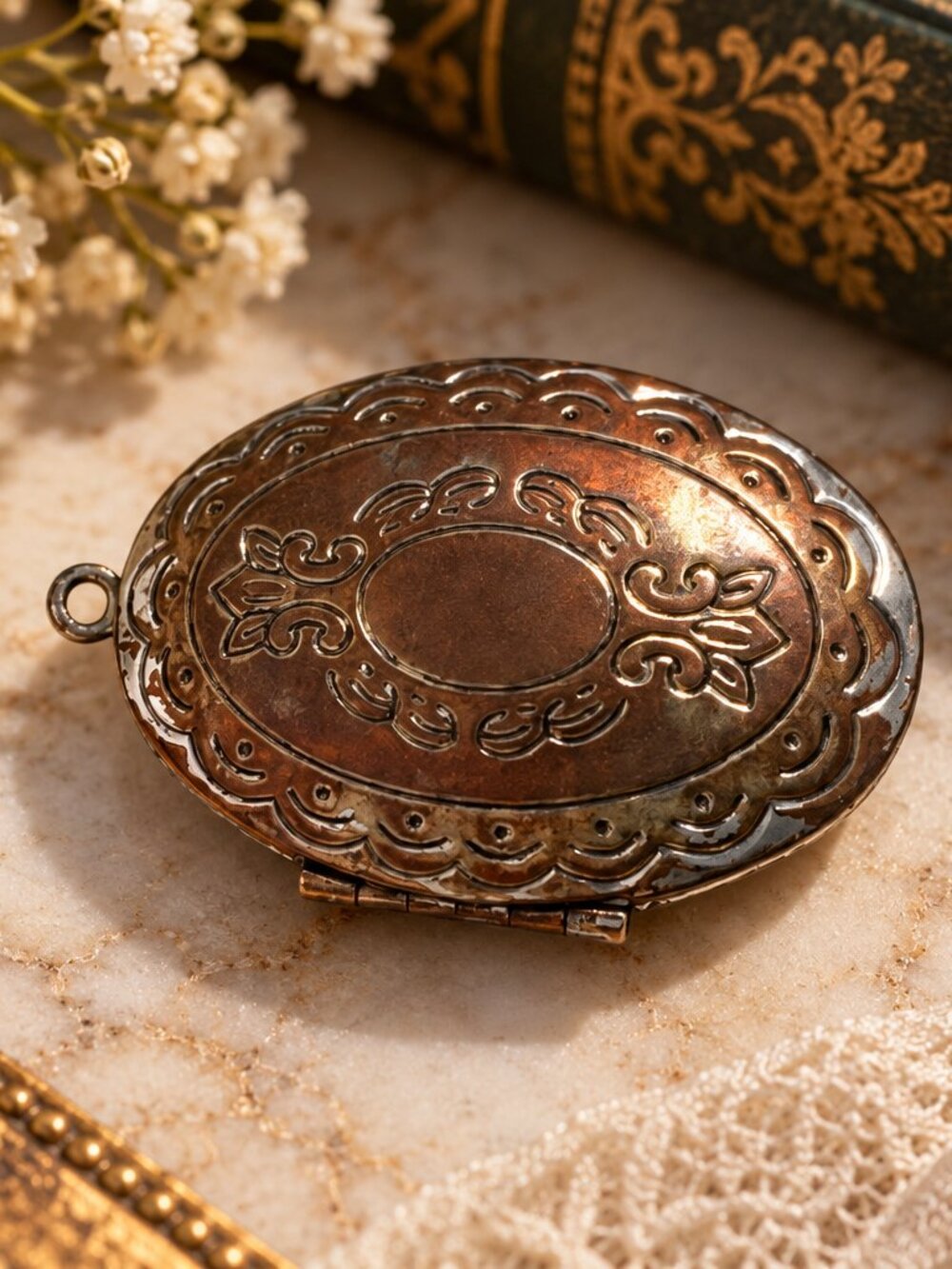 Vintage Embossed Oval Photo Locket Pendant – Silver & Copper Tone Floral Scroll